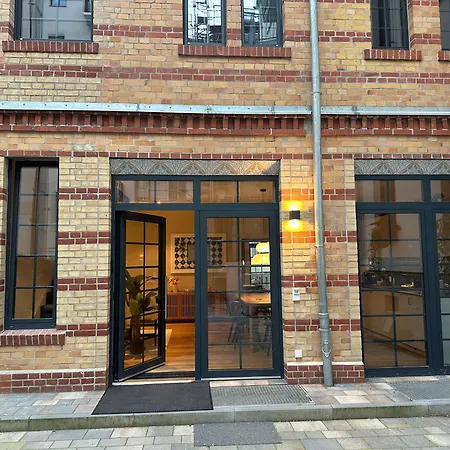 Large, Comfortable And Luxurious Flat In Center, Prenzlauer Berg *