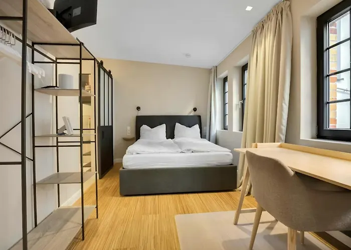 Large, Comfortable And Luxurious Flat In Center, Prenzlauer Berg